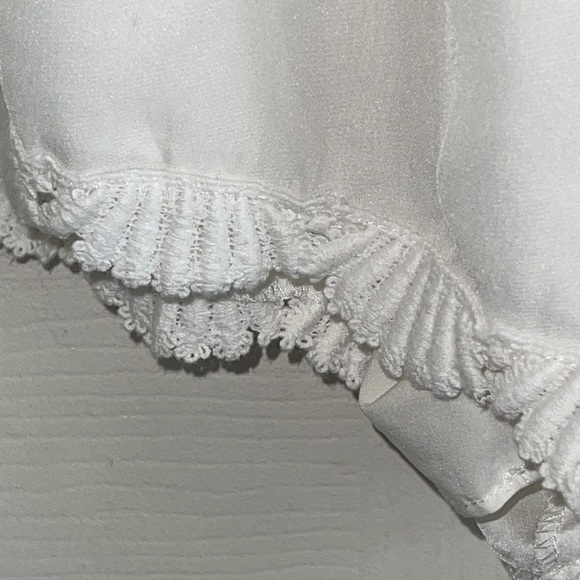 Jen’s Pirate Booty For Free People White/Ivory Lace And Satin Sleeveless… - Picture 5 of 10